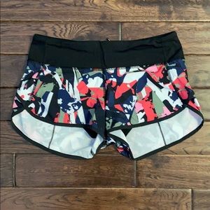 luluLemon athletica Speed shorts size 4
